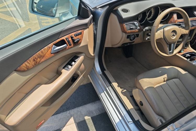 Used Mercedes-Benz CLS 2012 CLS 300 CGI Driver Seat