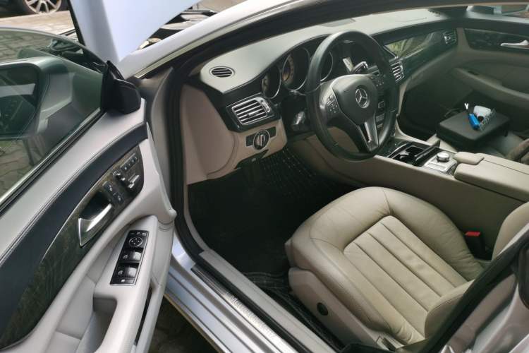 Used Mercedes-Benz CLS 2012 CLS 300 CGI Driver Seat