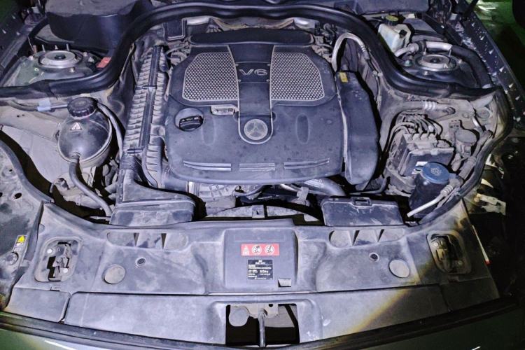 Used Mercedes-Benz CLS 2012 CLS 300 CGI Engine Bay