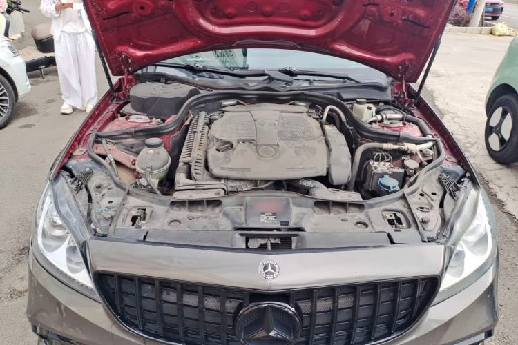 Used Mercedes-Benz CLS 2012 CLS 300 CGI Engine Bay