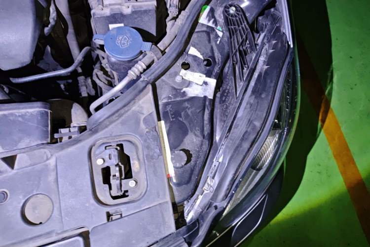 Used Mercedes-Benz CLS 2012 CLS 300 CGI Engine Bay Left