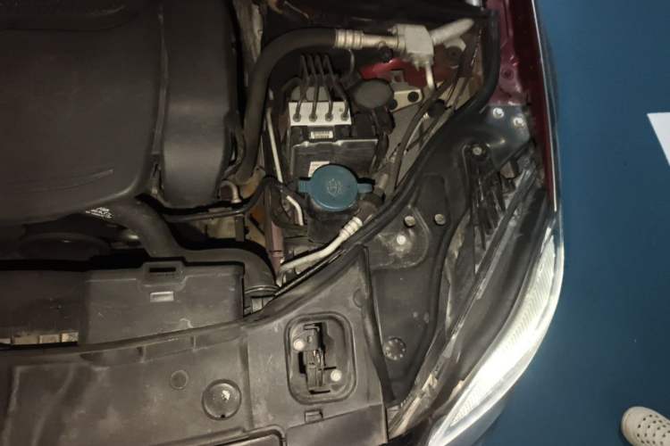 Used Mercedes-Benz CLS 2012 CLS 350 CGI Engine Bay Left