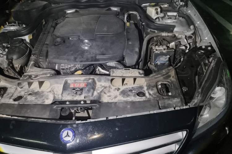Used Mercedes-Benz CLS 2012 CLS 300 CGI Engine Bay Left