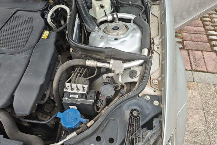 Used Mercedes-Benz CLS 2012 CLS 300 CGI Engine Bay Left
