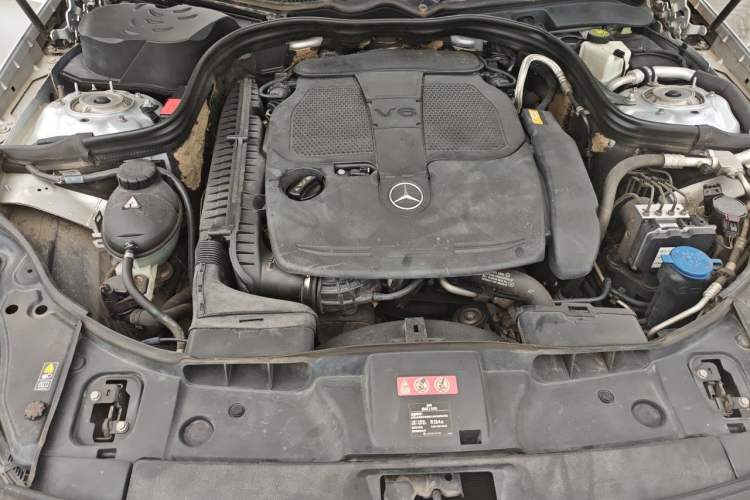 Used Mercedes-Benz CLS 2012 CLS 300 CGI Engine Bay