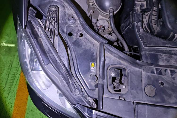 Used Mercedes-Benz CLS 2012 CLS 300 CGI Engine Bay Right