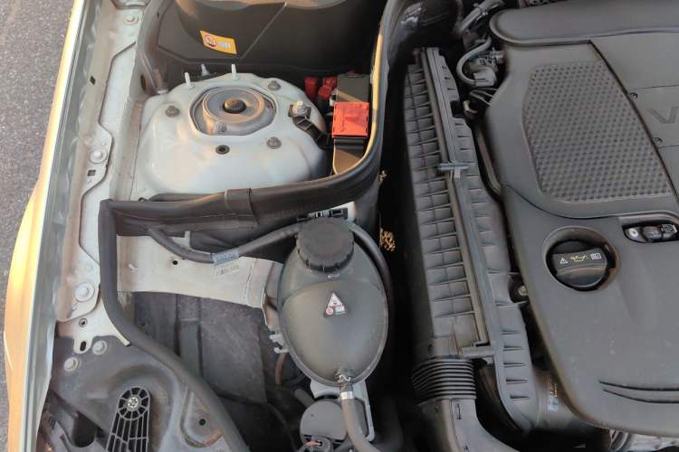 Used Mercedes-Benz CLS 2012 CLS 300 CGI Engine Bay Right