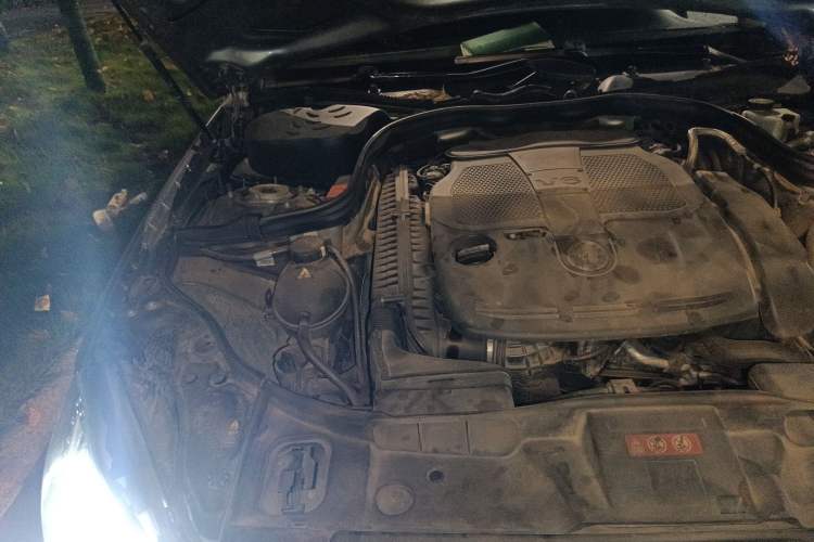Used Mercedes-Benz CLS 2012 CLS 300 CGI Engine Bay Right