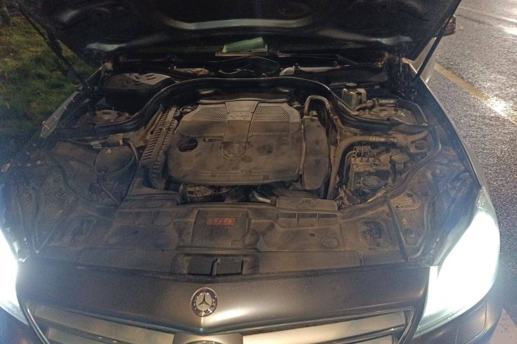 Used Mercedes-Benz CLS 2012 CLS 300 CGI Engine Bay