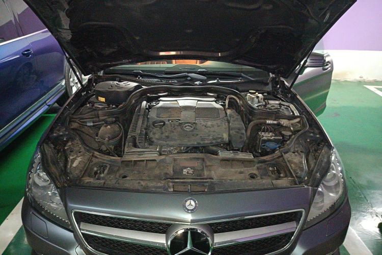 Used Mercedes-Benz CLS 2012 CLS 300 CGI Engine Bay