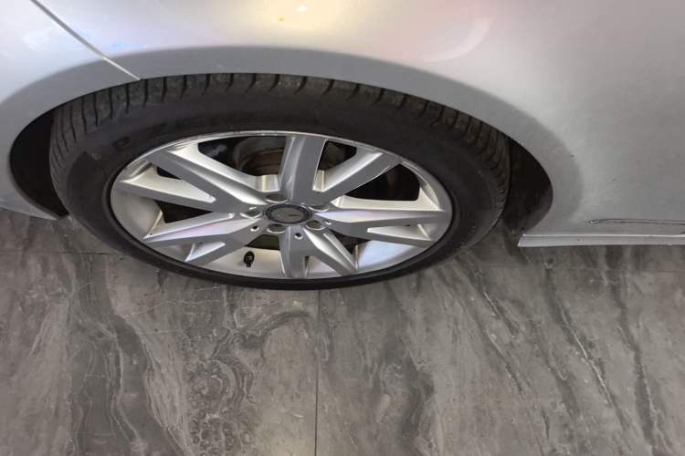 Used Mercedes-Benz CLS 2012 CLS 300 CGI Exterior 4
