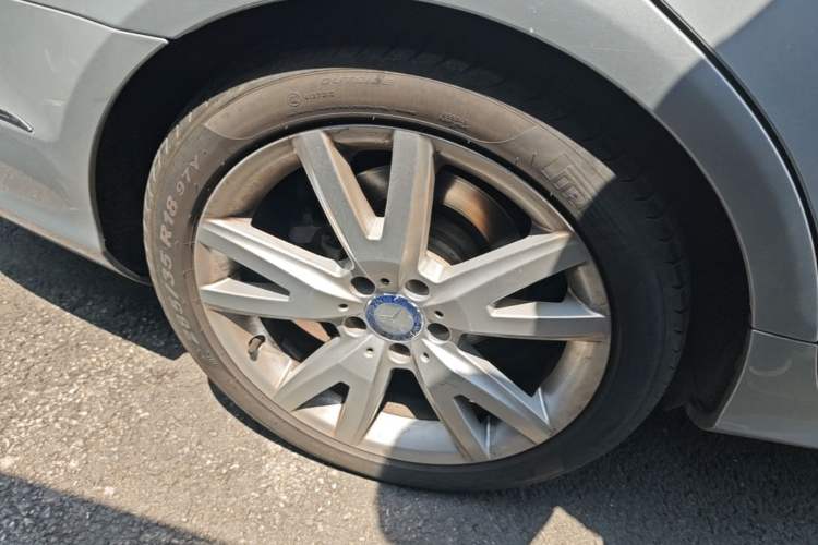 Used Mercedes-Benz CLS 2012 CLS 300 CGI Exterior 5
