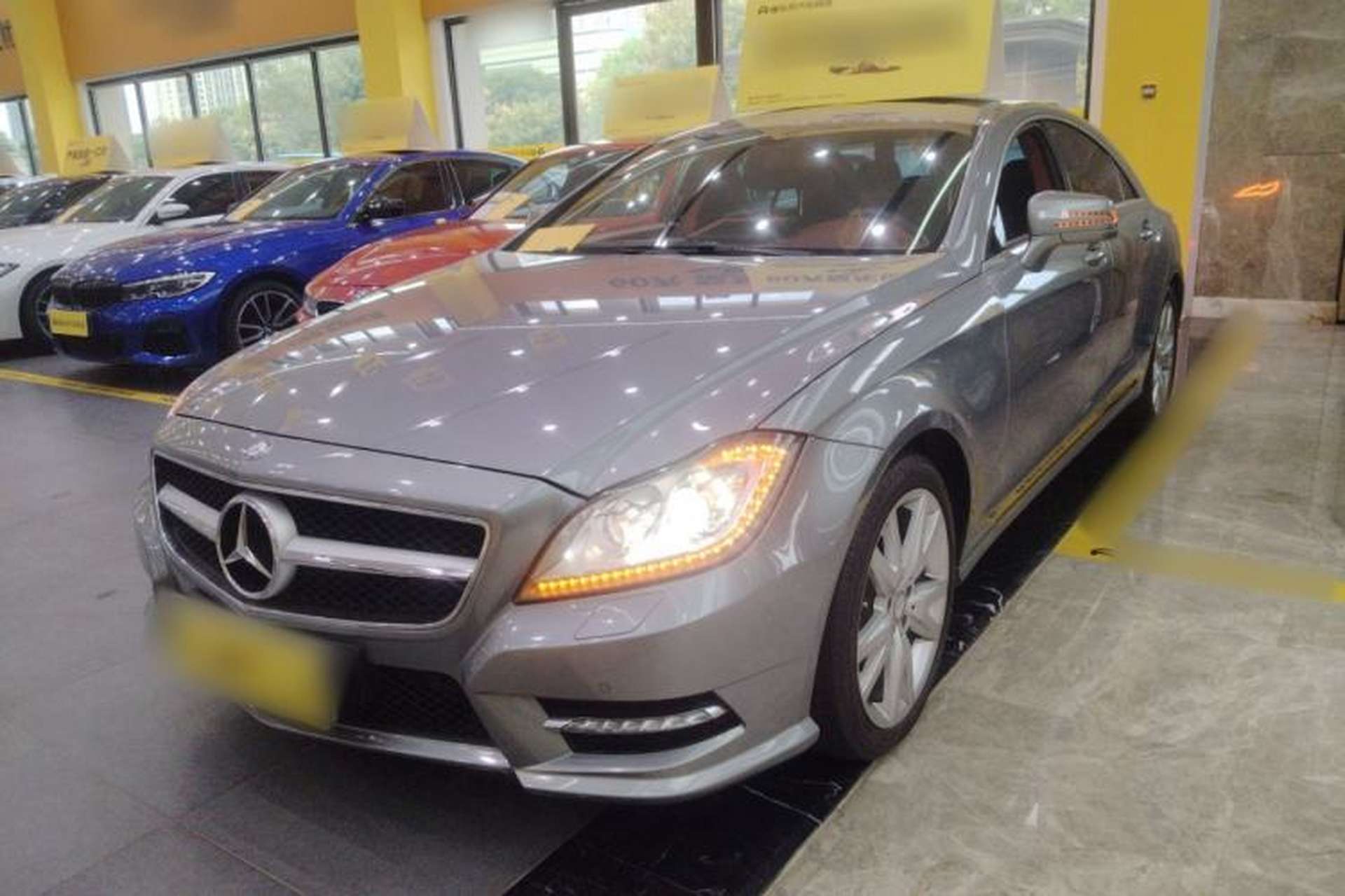 Used Mercedes-Benz CLS 2012 CLS 300 CGI Front Left 45 Deg
