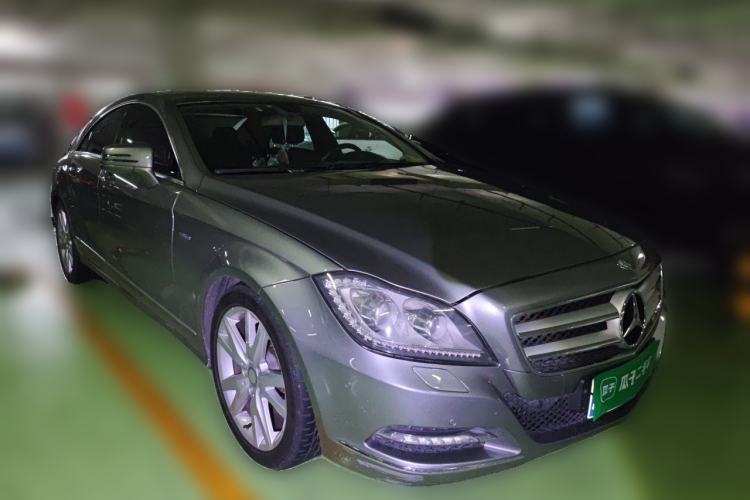 Used Mercedes-Benz CLS 2012 CLS 300 CGI Front Right 45 Deg