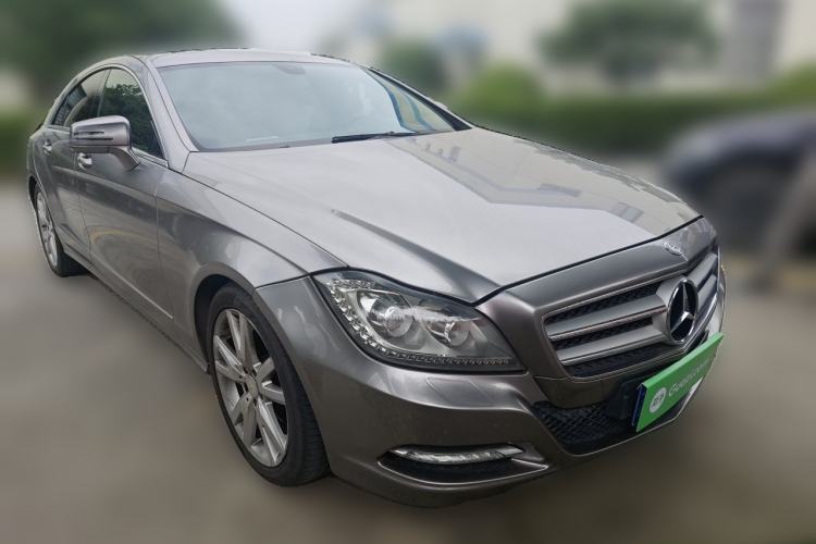Used Mercedes-Benz CLS 2012 CLS 300 CGI Front Right 45 Deg