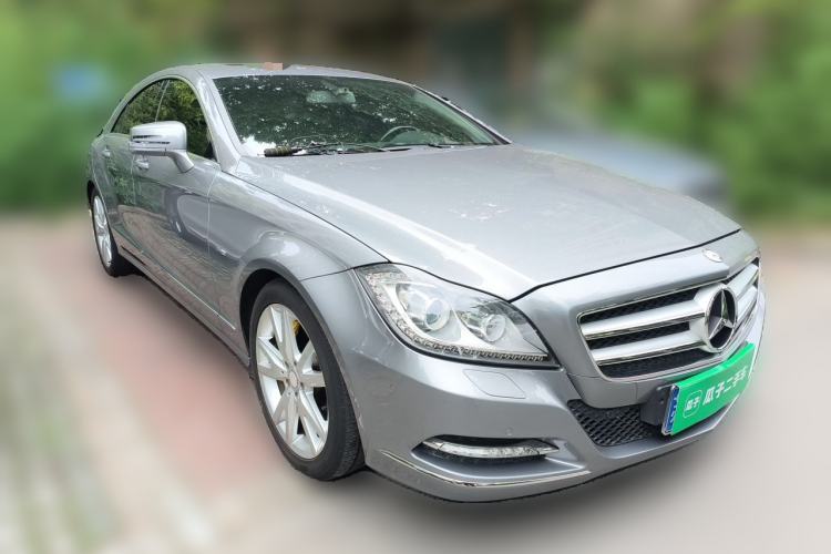 Used Mercedes-Benz CLS 2012 CLS 300 CGI Front Right 45 Deg