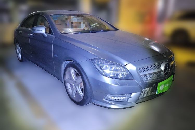 Used Mercedes-Benz CLS 2012 CLS 350 CGI Front Right 45 Deg