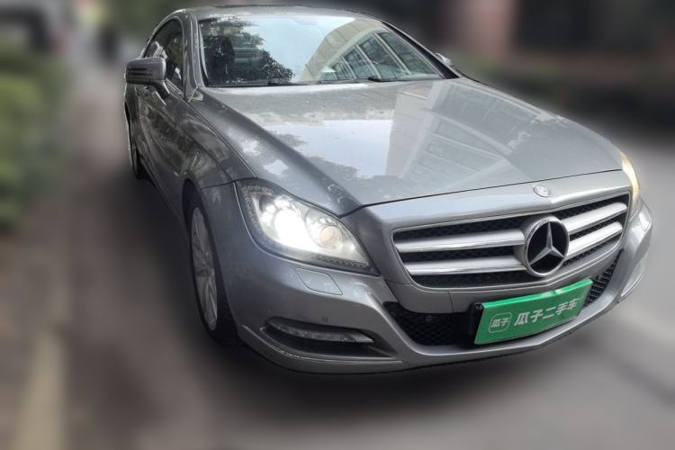 Used Mercedes-Benz CLS 2012 CLS 300 CGI Front Right 45 Deg