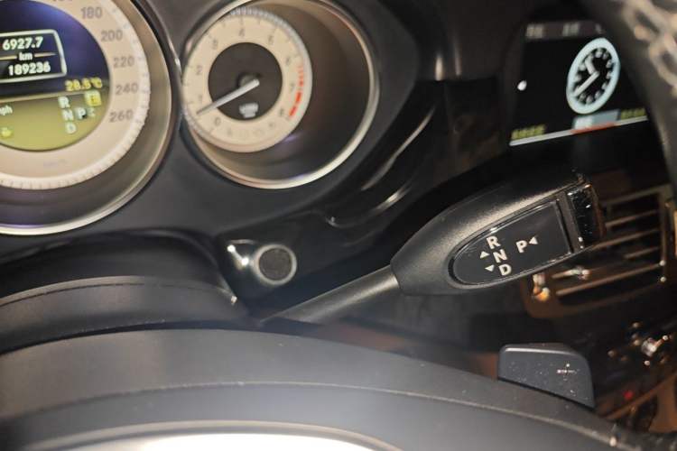 Used Mercedes-Benz CLS 2012 CLS 300 CGI Gear Lever