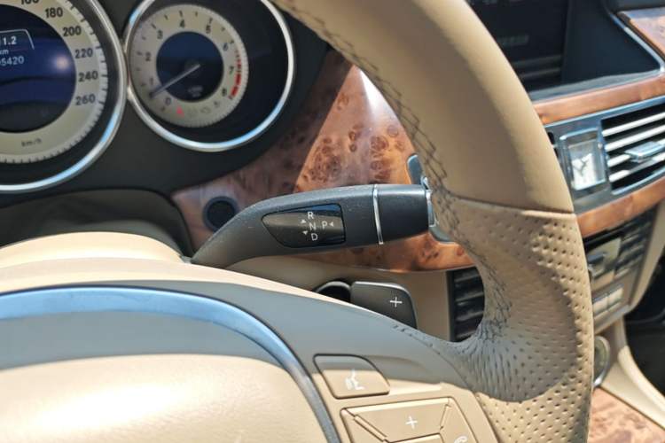 Used Mercedes-Benz CLS 2012 CLS 300 CGI Gear Lever
