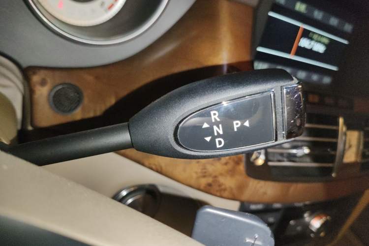 Used Mercedes-Benz CLS 2012 CLS 350 CGI Gear Lever