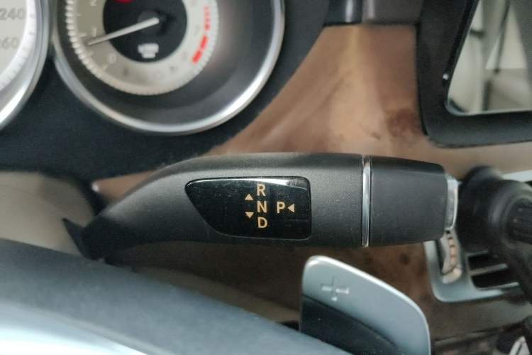 Used Mercedes-Benz CLS 2012 CLS 300 CGI Gear Lever
