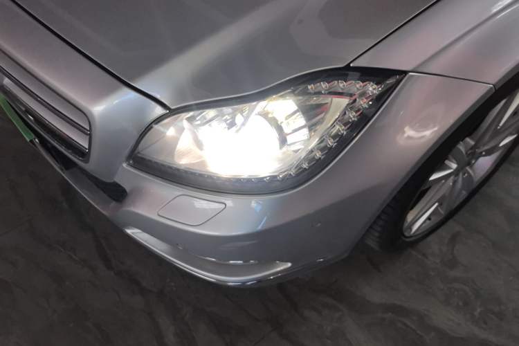 Used Mercedes-Benz CLS 2012 CLS 300 CGI Left Front Headlight