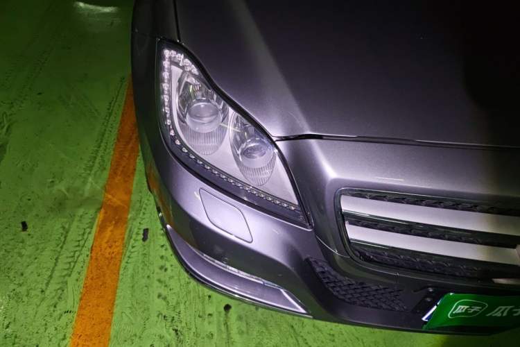 Used Mercedes-Benz CLS 2012 CLS 300 CGI Right Front Headlight