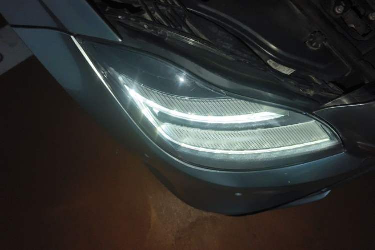 Used Mercedes-Benz CLS 2012 CLS 350 CGI Right Front Headlight