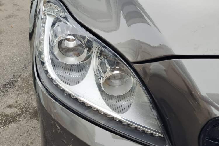 Used Mercedes-Benz CLS 2012 CLS 300 CGI Right Front Headlight