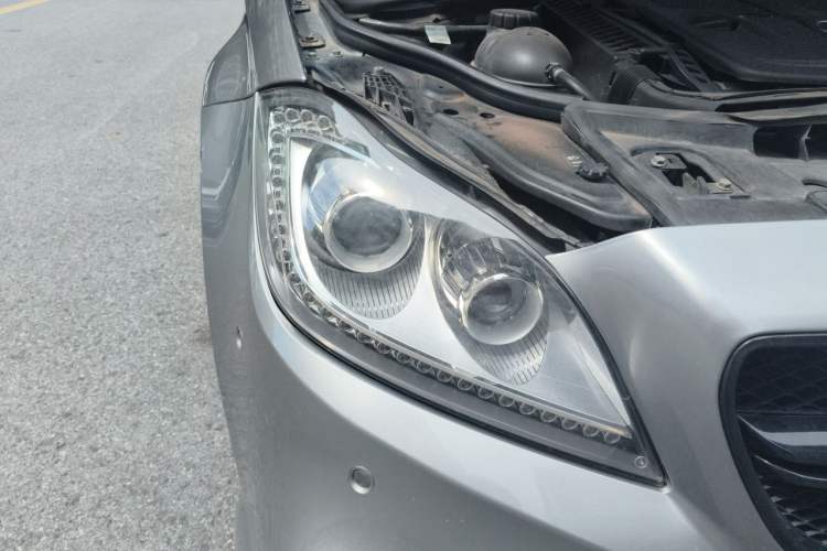 Used Mercedes-Benz CLS 2012 CLS 300 CGI Right Front Headlight