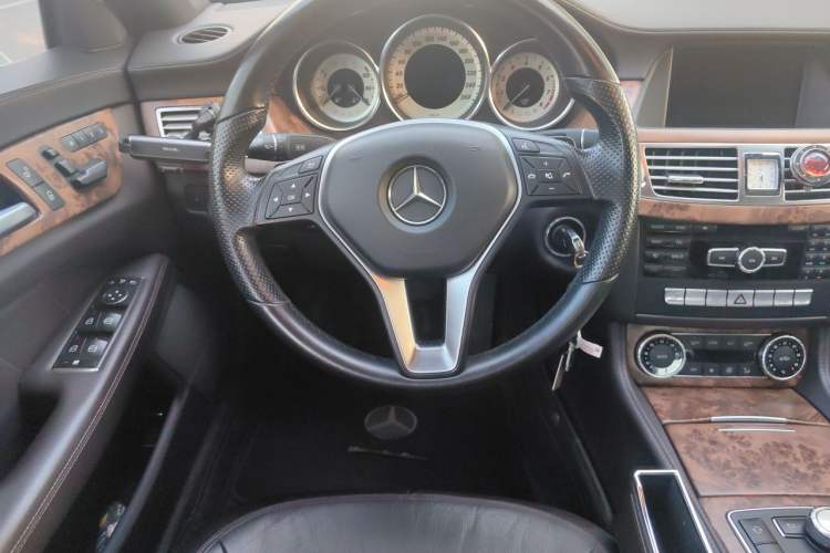 Used Mercedes-Benz CLS 2012 CLS 300 CGI Steering Wheel