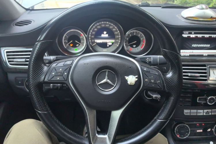 Used Mercedes-Benz CLS 2012 CLS 300 CGI Steering Wheel