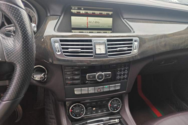 Used Mercedes-Benz CLS 2012 CLS 300 CGI Audio And AC Panel