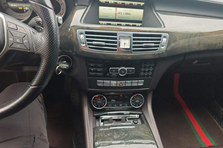 Used Mercedes-Benz CLS 2012 CLS 300 CGI Audio And AC Panel