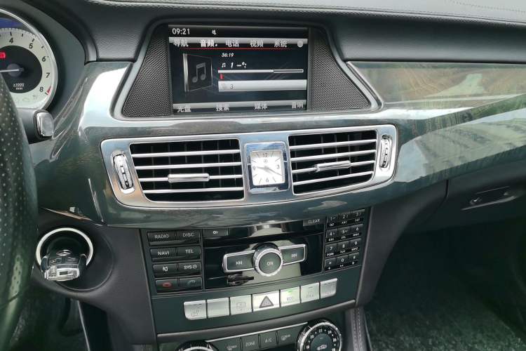 Used Mercedes-Benz CLS 2012 CLS 300 CGI Audio And AC Panel