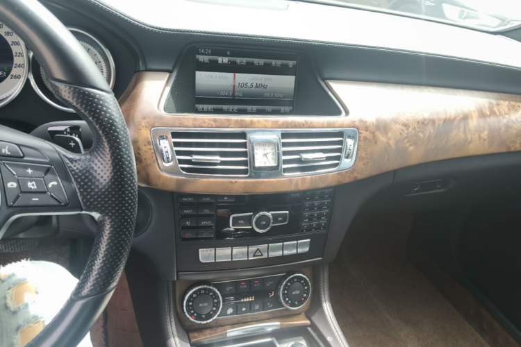 Used Mercedes-Benz CLS 2012 CLS 300 CGI Audio And AC Panel