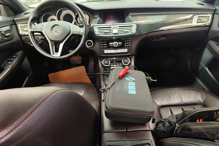 Used Mercedes-Benz CLS 2012 CLS 300 CGI Center Console