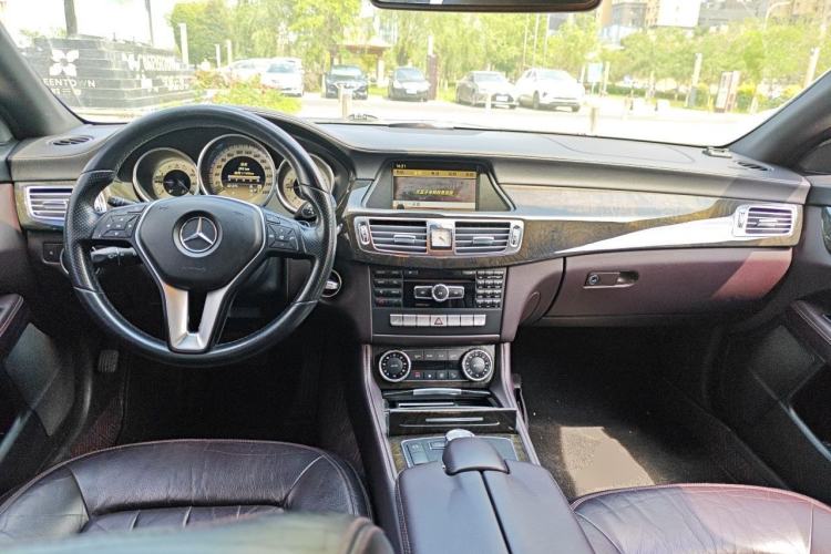 Used Mercedes-Benz CLS 2012 CLS 300 CGI Center Console