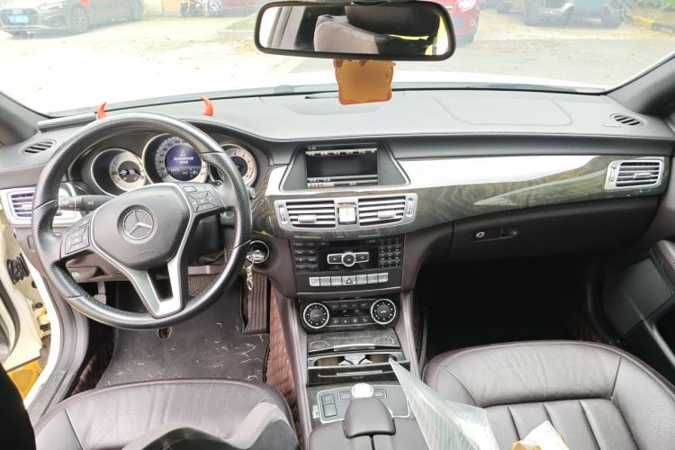 Used Mercedes-Benz CLS 2012 CLS 300 CGI Center Console