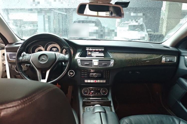 Used Mercedes-Benz CLS 2012 CLS 300 CGI Center Console