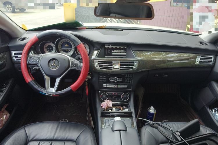 Used Mercedes-Benz CLS 2012 CLS 300 CGI Center Console