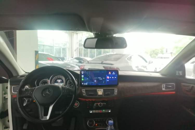 Used Mercedes-Benz CLS 2012 CLS 300 CGI Center Console
