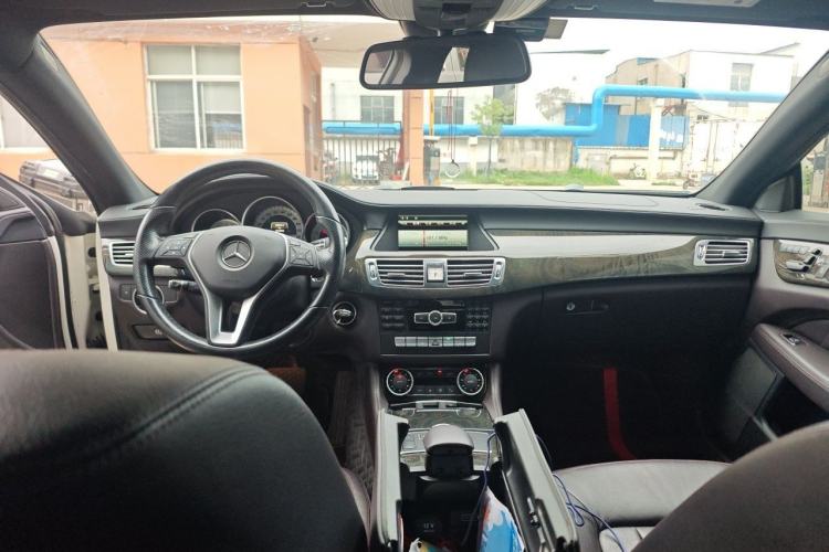 Used Mercedes-Benz CLS 2012 CLS 300 CGI Center Console