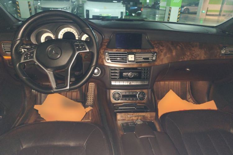 Used Mercedes-Benz CLS 2012 CLS 350 CGI Center Console