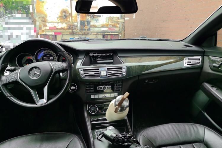 Used Mercedes-Benz CLS 2012 CLS 300 CGI Center Console