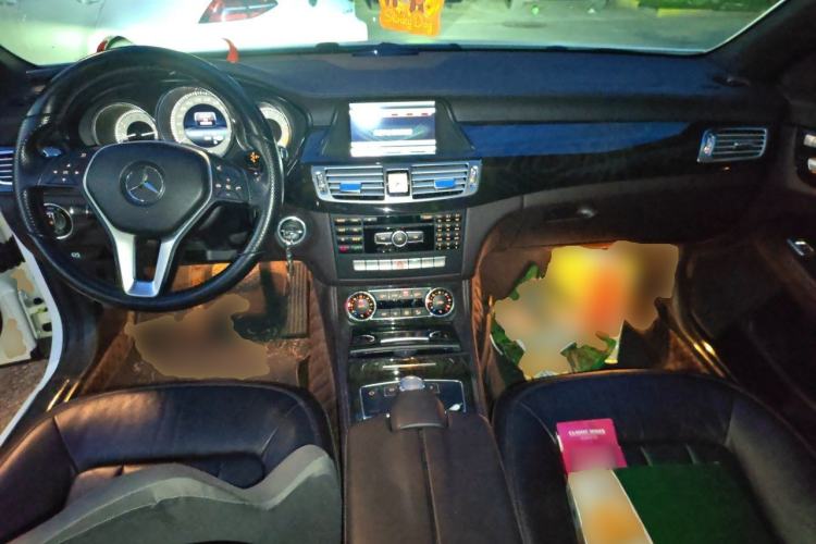 Used Mercedes-Benz CLS 2012 CLS 300 CGI Center Console