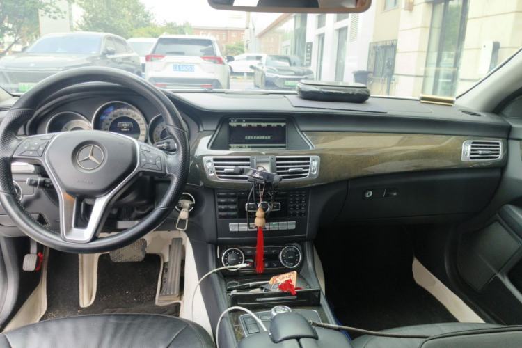Used Mercedes-Benz CLS 2012 CLS 300 CGI Center Console