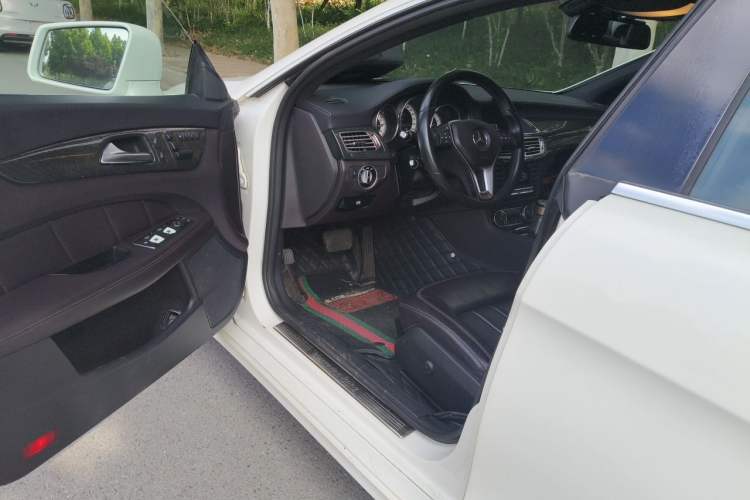 Used Mercedes-Benz CLS 2012 CLS 300 CGI Driver Seat