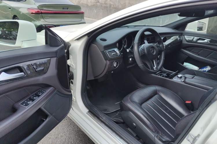 Used Mercedes-Benz CLS 2012 CLS 300 CGI Driver Seat